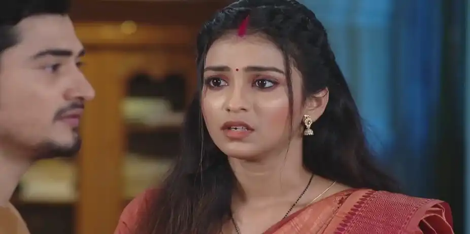 Madhu Resolves to Help Manas | Madhura Sansara