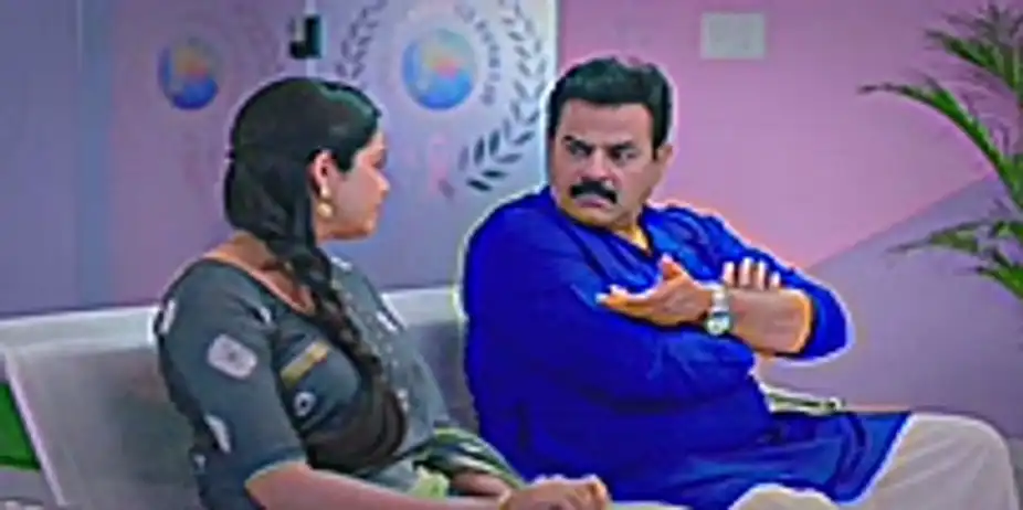 Goutham Reassures a Guilt-ridden Bhoomika | Amruthadhaare