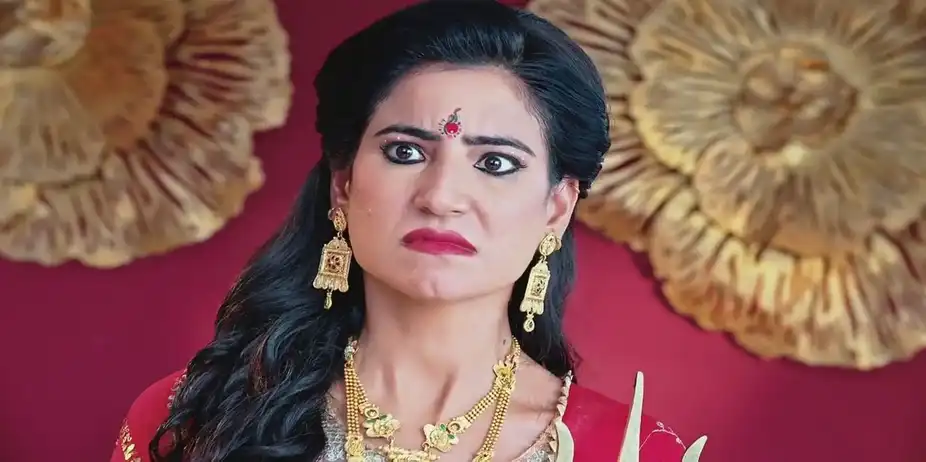 Maa Divyana Worries that Shivika Will Take Her Place | Shivika