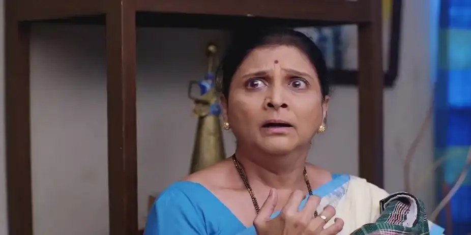 Madhav Reassures the Ranades about Vasu | Punha Kartavya Ahe