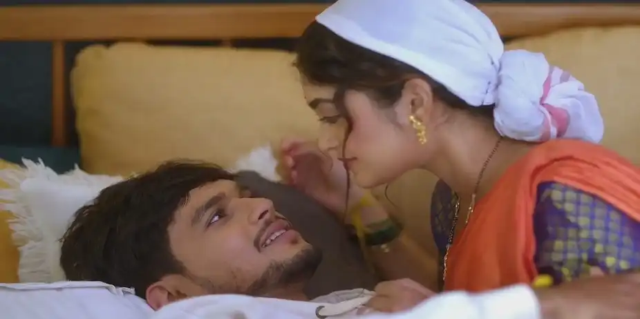 Priya Wakes Pritam from His Sleep | Paaru
