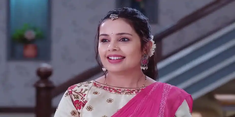 Charuhas Praises Charulata in front of Akshara | Tula Shikvin Changlach Dhada