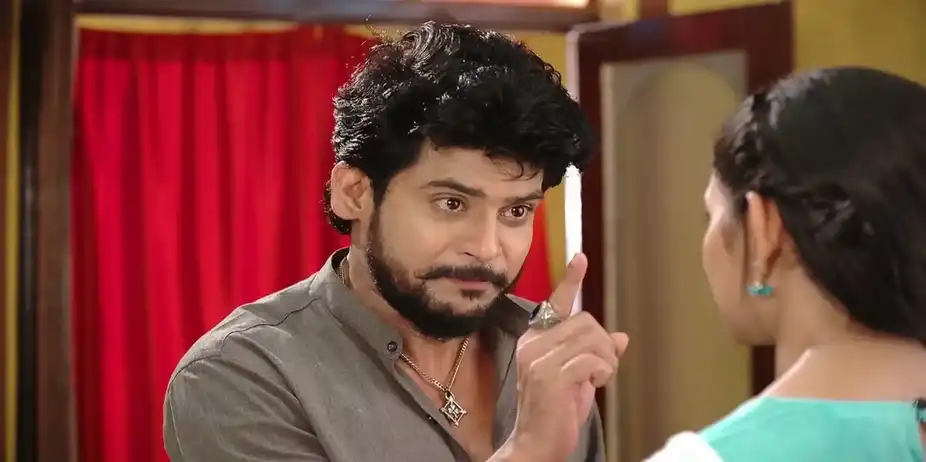 Bishnu Blames Priya | Suna Jhia