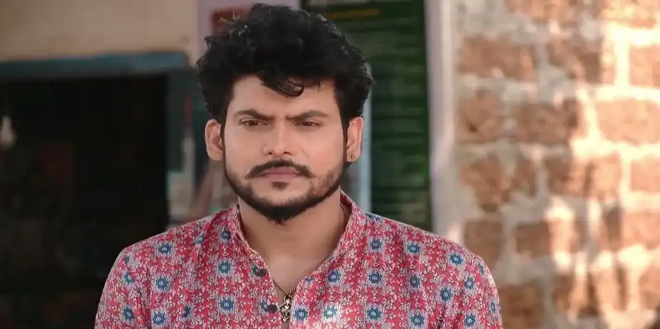 Bishnu Consoles Priya | Suna Jhia