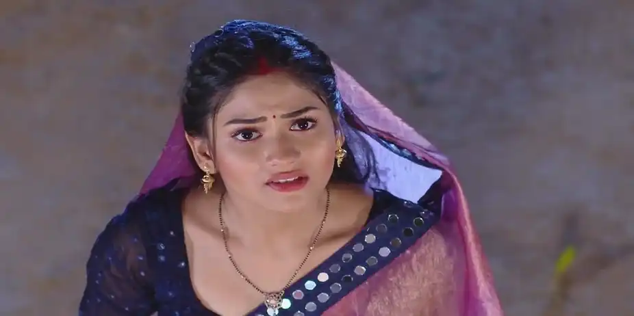 Richa's Actions Shock Akshay | Tuma Bina