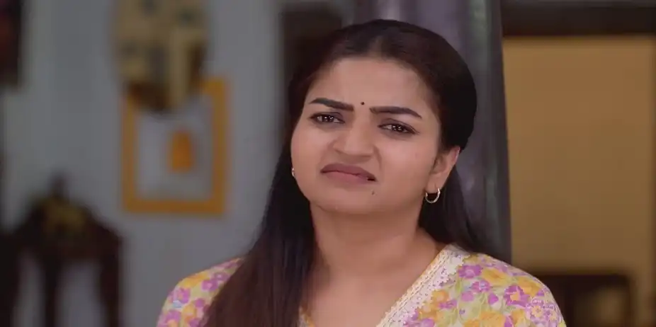 Isakki Feels Shy | Anna