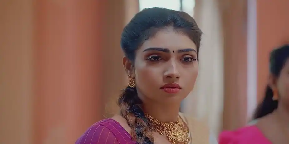 Savithri Mocks Mythili | Valsalyam