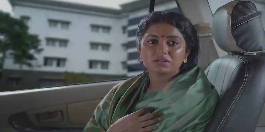 Ashwathy Tries to Find Varun | Snehapoorvam Shyama