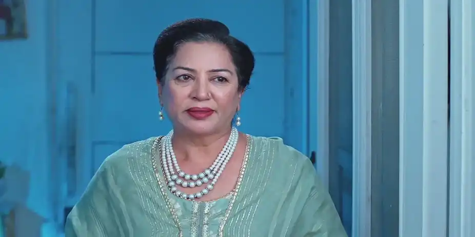 Beeji Gives Heer Her ‘Sargi’ | Heer Tey Tedhi Kheer