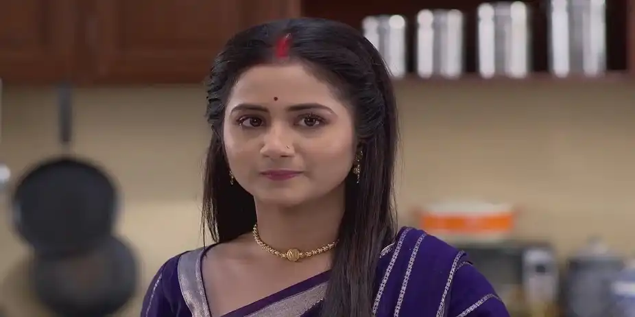 Kavya Feeds Cooked Chicken to Diti | Mala Bodol