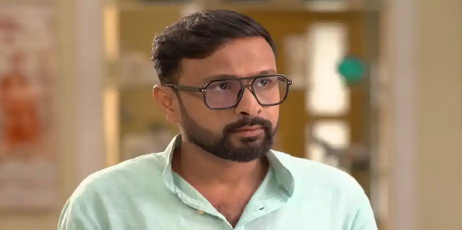 Parama's Suggestion to Mortgage the House | Amar Sangi
