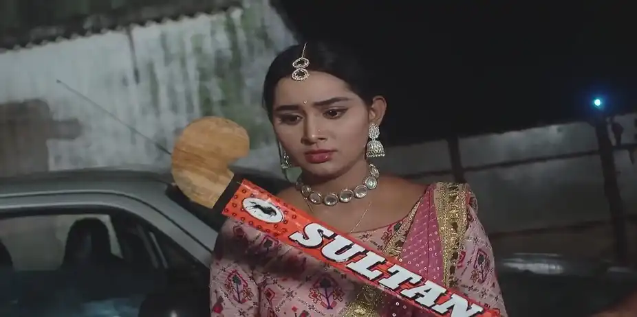 Pratyush Tries to Rescue Sandhya | Sandhya Ragini