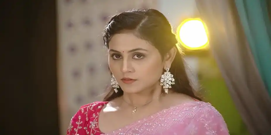 Raj Defends Priya | Suna Jhia