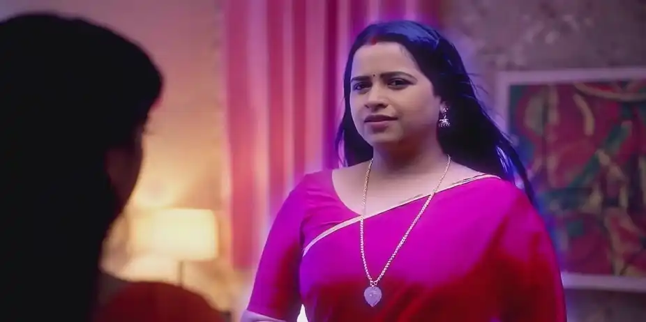 Gouri Tells Ganga about Rahul | Mayamayooram