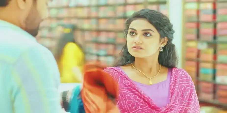 Radhika and Varun at the Clothes Shop | Snehapoorvam Shyama