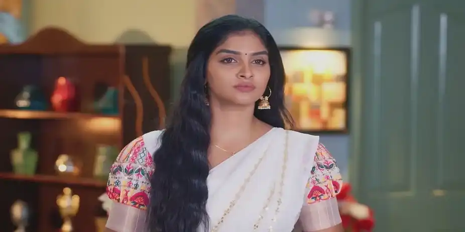 Mythilli Gets Worried | Karthigai Deepam