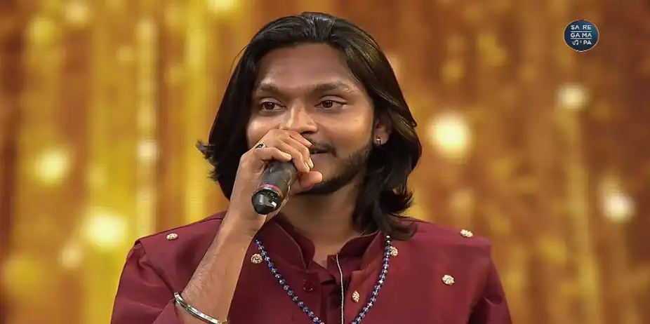 Ujwal's Female Admirer Comes on the Stage