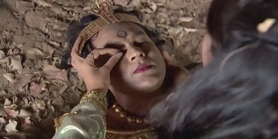Maya Vows to Avenge Her Parents's Death | Naagamandala