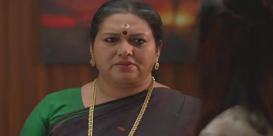 Sathyabhama Reaches Shalini’s Office | Kudumbashree Sharada
