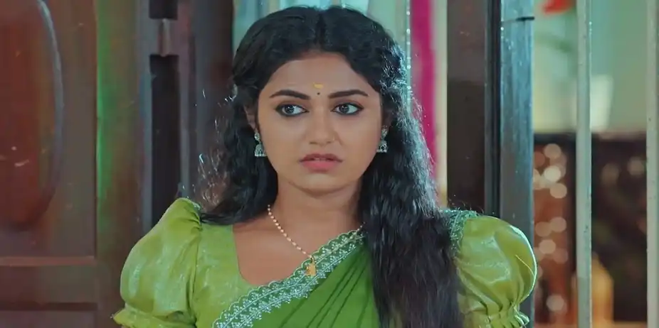 Radhika Stops Jayabharathi | Snehapoorvam Shyama