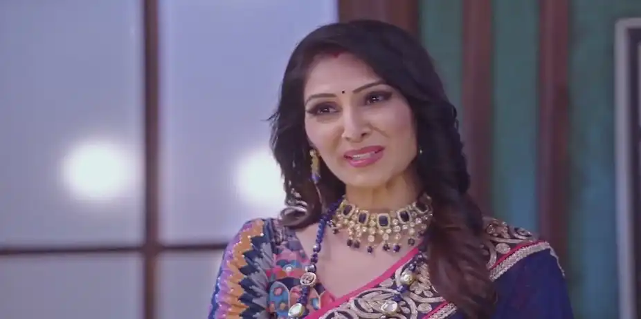 Monisha Observes the Karva Chauth Fast | Kumkum Bhagya