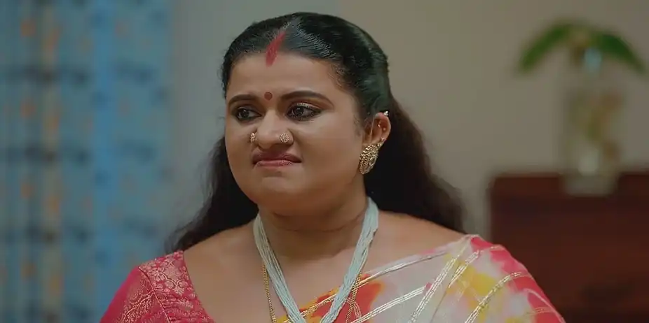 Nandhini Stops Karthik | Valsalyam