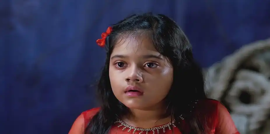 Dacoit Leader Assumes Puti to Be Goddess Kali | Neem Phooler Madhu