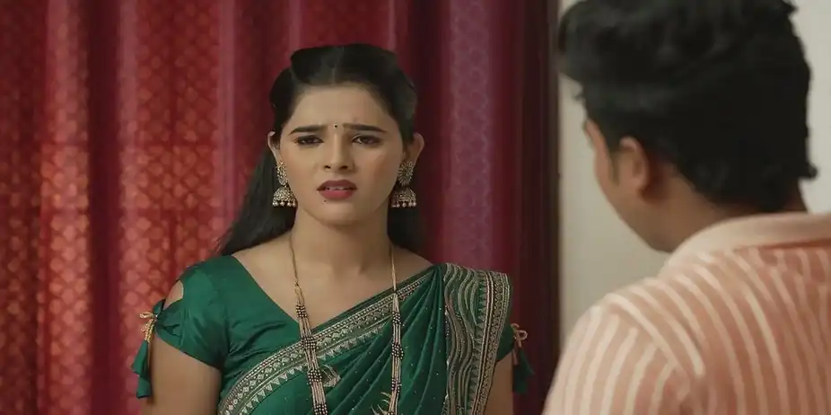 Mona Asks Deepak about the Medical Expenses | Appi Amchi Collector
