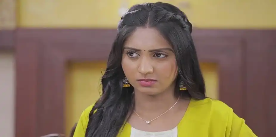 Azghar's Act Stuns Meenakshi | Idhayam