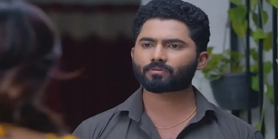 Jeeva Convinces Maya | Nenjathai Killathe