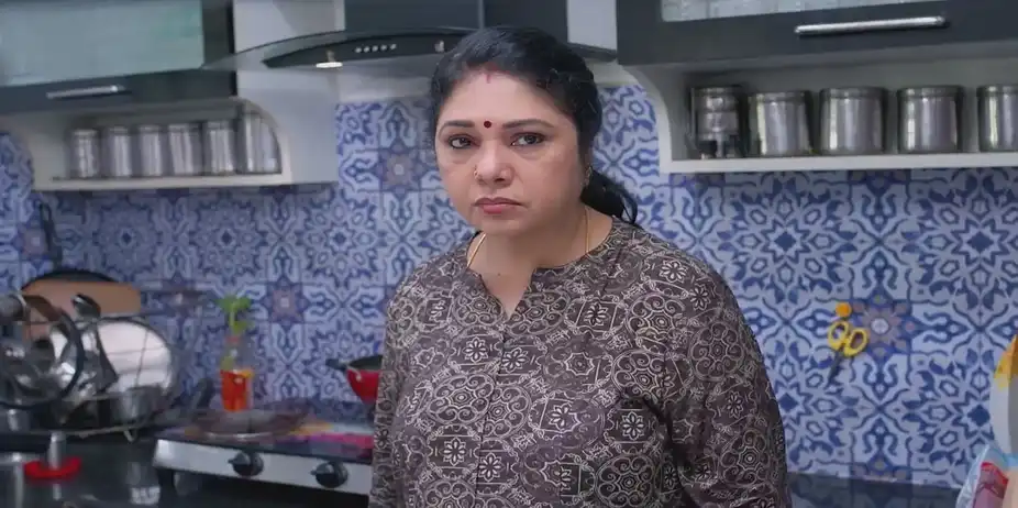 Renuka's Instruction to Ramakrishnan | Nenjathai Killathe
