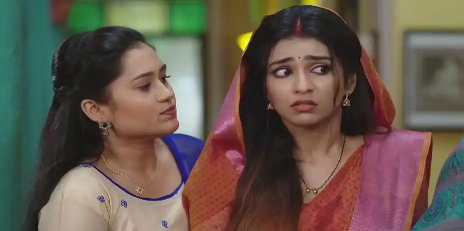 Isha Disobeys Sulekha's Orders | Madhura Sansara