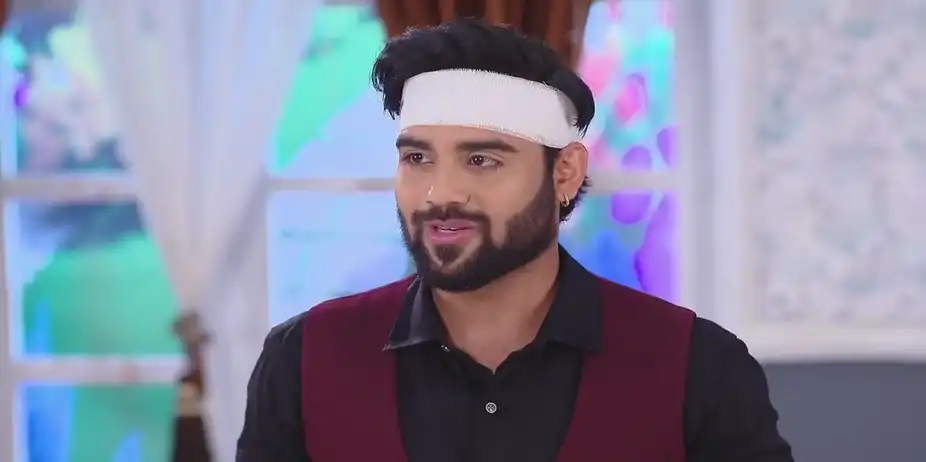 Sanjukta Worries about Akshay | Tuma Bina