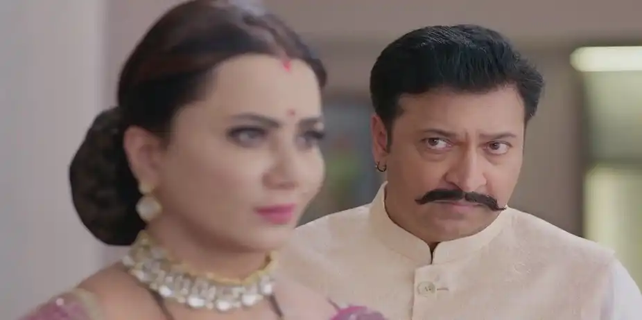 Karishma Tries to Give Justification to Chandrika | Vasudha