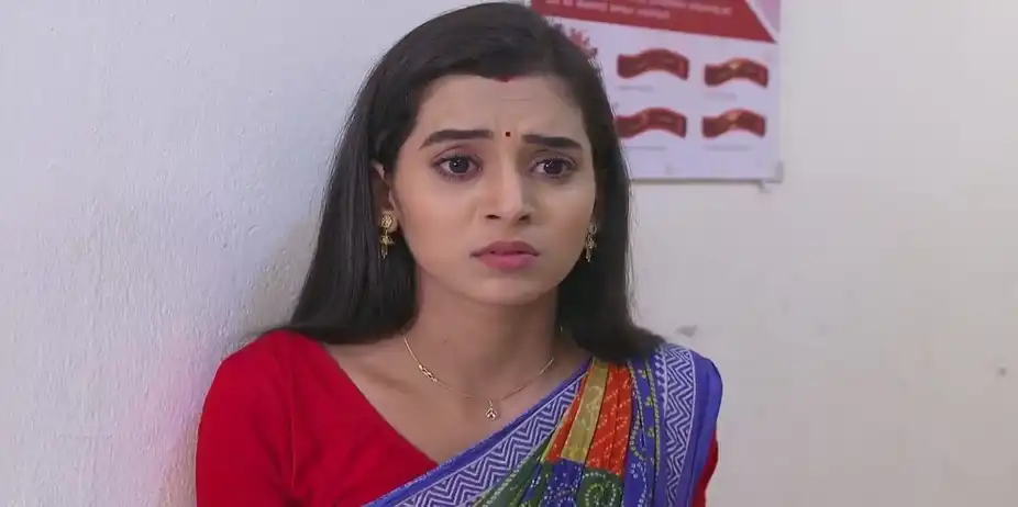 Manini Questions a Woman | Tu Khara Mun Chaai