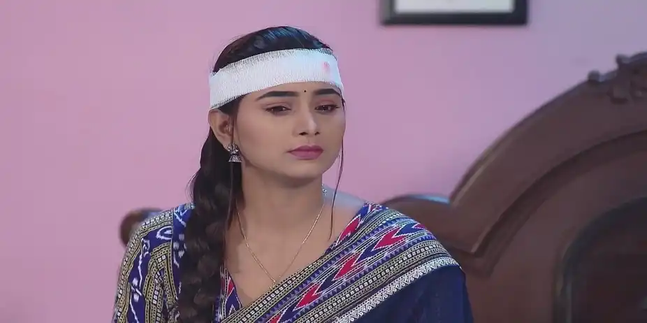 Ragini Helps Sandhya | Sandhya Ragini