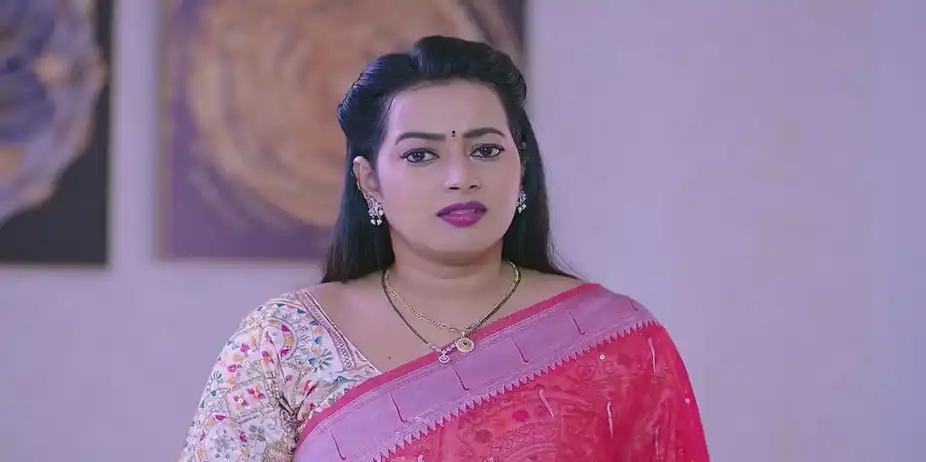 Varada and Srivalli Reason with Their Mother | Shravani Subramanya