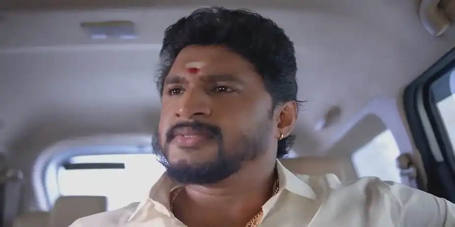 Janani Talks to an Elderly Woman | Mounam Pesiyadhe