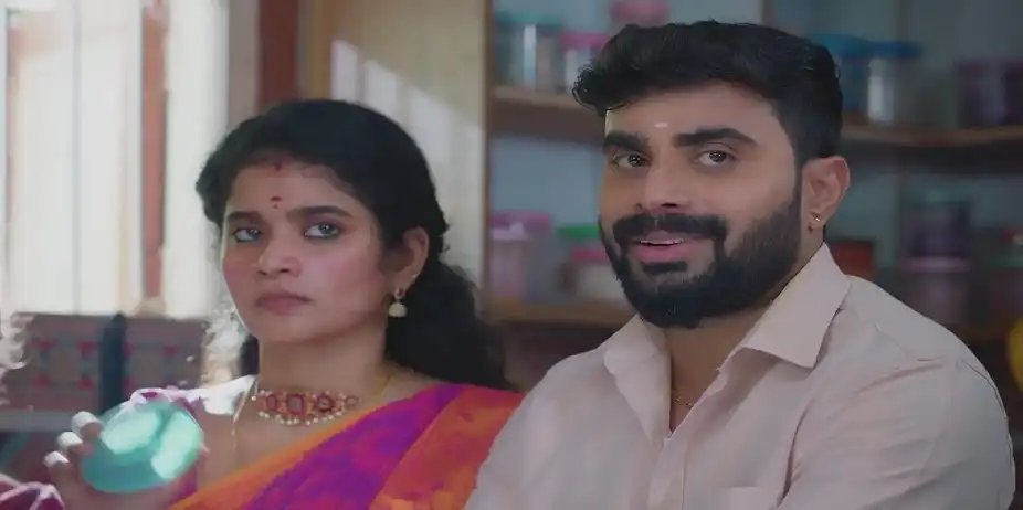 Raghavan Helps Kanmani | Veera