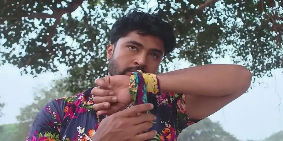 Jagu Fights with the Goons | Sandhya Ragini