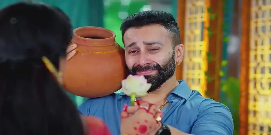 Tilottama Tells Vishal a Question for Gayatri Devi | Trinayani