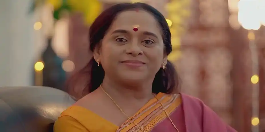Chandrika Shares Her Concerns with Madhavan | Manathe Kottaram