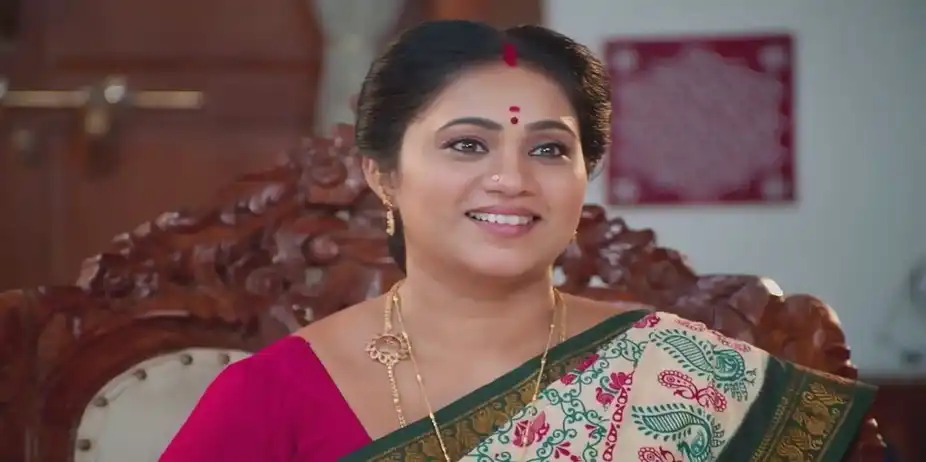 Raghuram's Relatives Visit Maya and Seenu | Sandhya Raagam