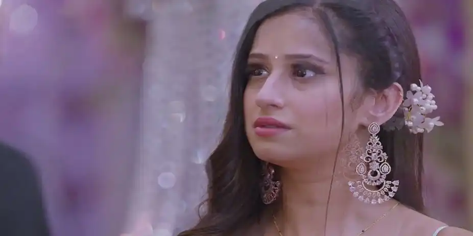 Malishka Curses Rishi | Bhagya Lakshmi
