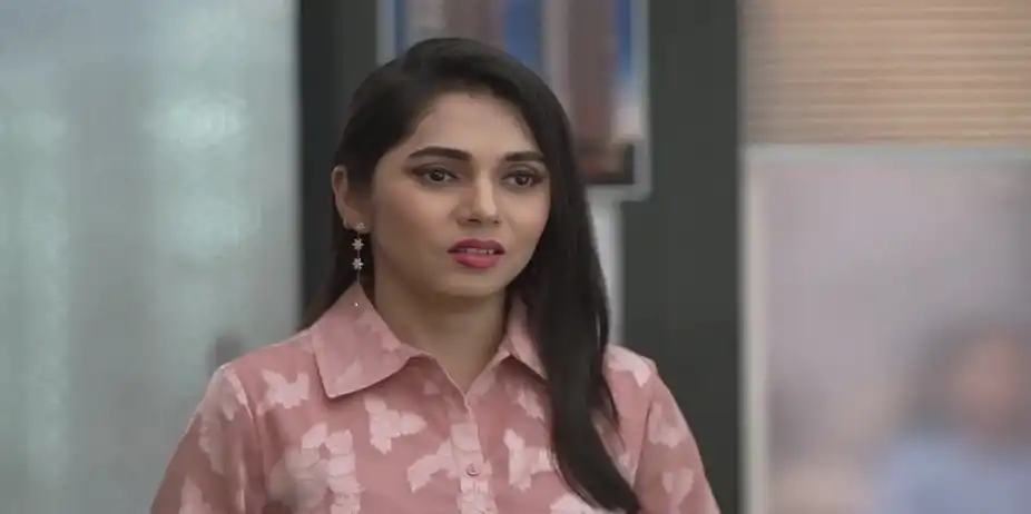 Meghna Asks Advait for Permission to Leave Early | Saatvya Mulichi Saatvi Mulgi