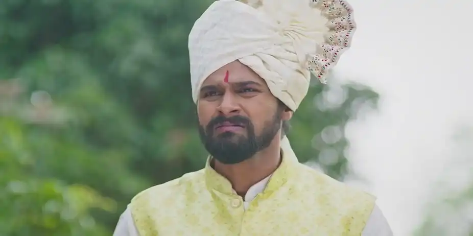 Sakha Consoles an Upset Surya | Lakhat Ek Amcha Dada