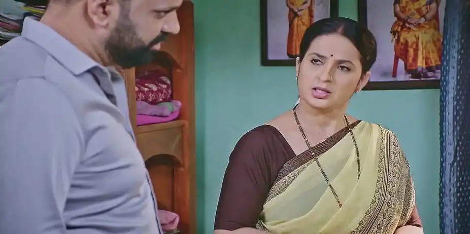 Veena's Question Makes Santosh Nervous | Lakshmi Nivasa