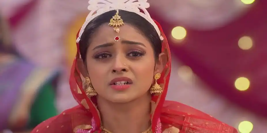 Parul Agrees to Marry to Save Tapati | Parineeta