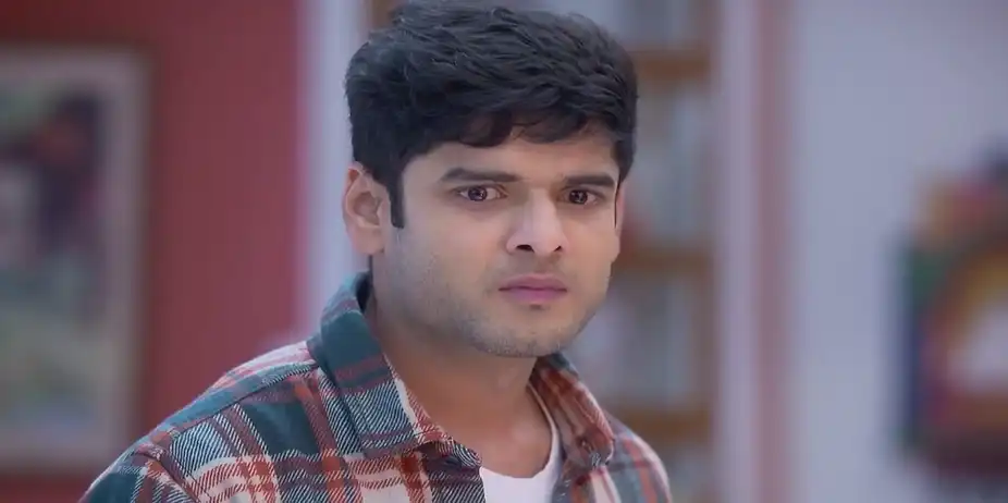 Rayan Plans to Oust Parul from the House | Parineeta