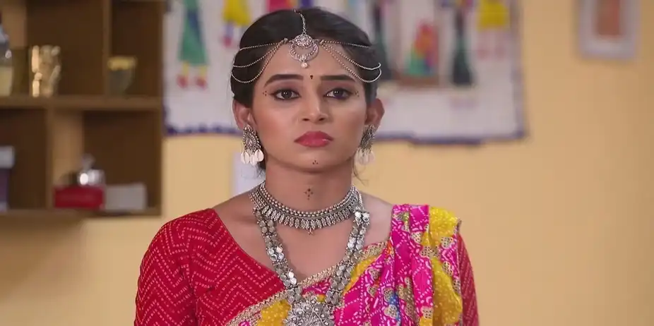 Raj Plans against Debjani | Tu Khara Mun Chaai